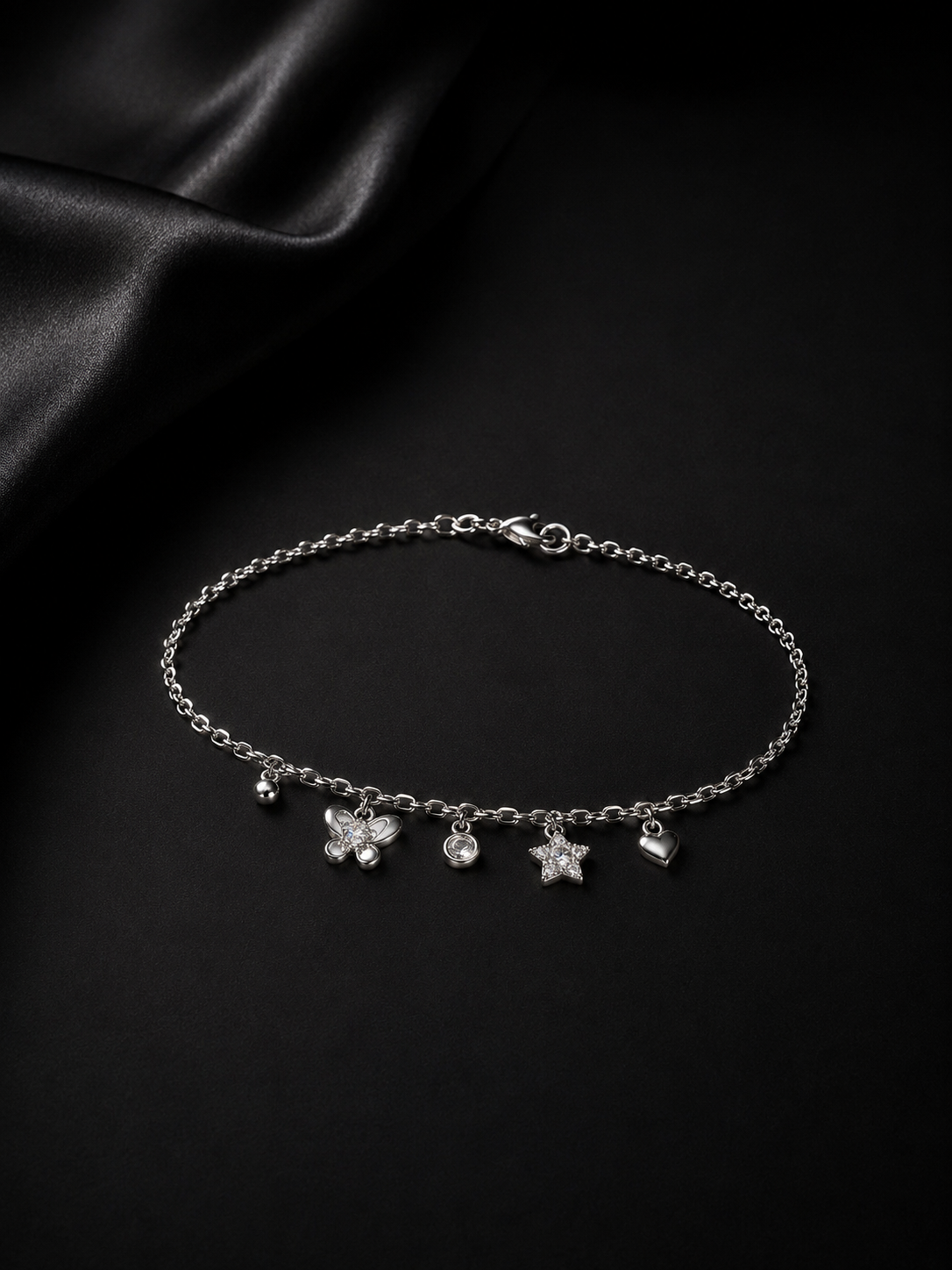 FİGÜRLÜ CHARM BİLEKLİK